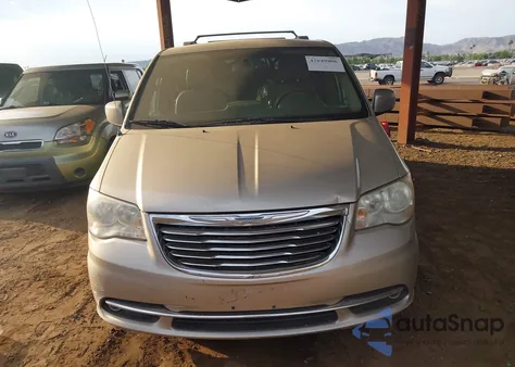 2012 Chrysler Town & Country Touring z USA, uszkodzony, nr VIN 2C4RC1BG3CR273264